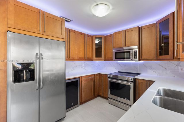 5535 Eton Ct, Boca Raton, FL 33486