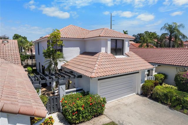 5535 Eton Ct, Boca Raton, FL 33486