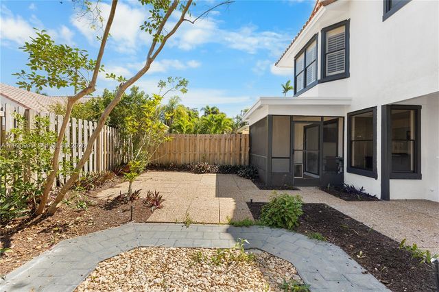 5535 Eton Ct, Boca Raton, FL 33486