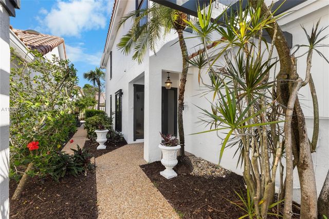 5535 Eton Ct, Boca Raton, FL 33486