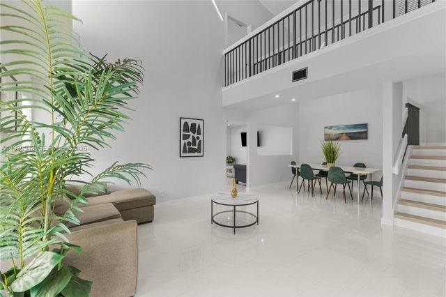 5535 Eton Ct, Boca Raton, FL 33486