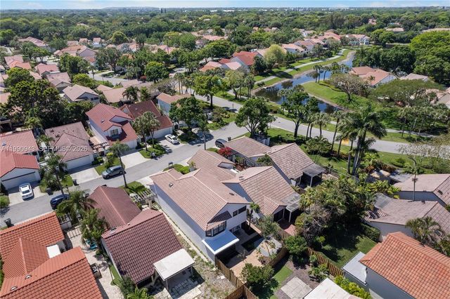 5535 Eton Ct, Boca Raton, FL 33486