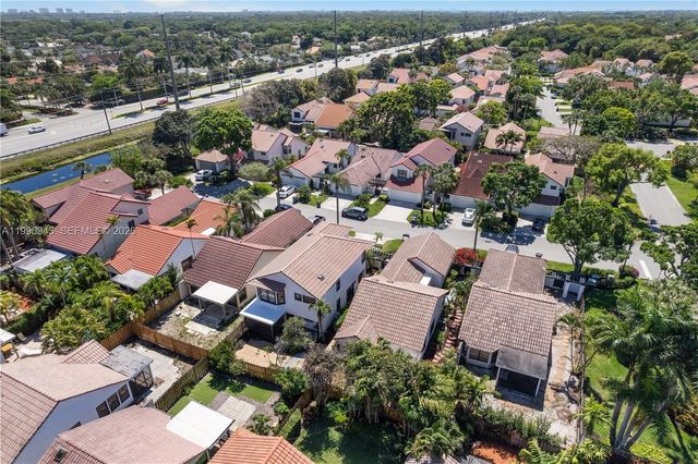 5535 Eton Ct, Boca Raton, FL 33486