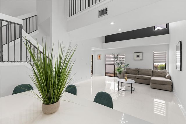 5535 Eton Ct, Boca Raton, FL 33486