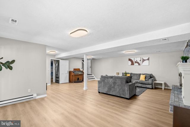 14212 NORTHWYN DR, Silver Spring, MD 20904