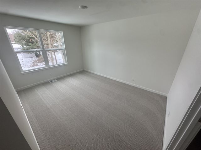 1968 S Shorewood Lane 14, Holland, MI 49423