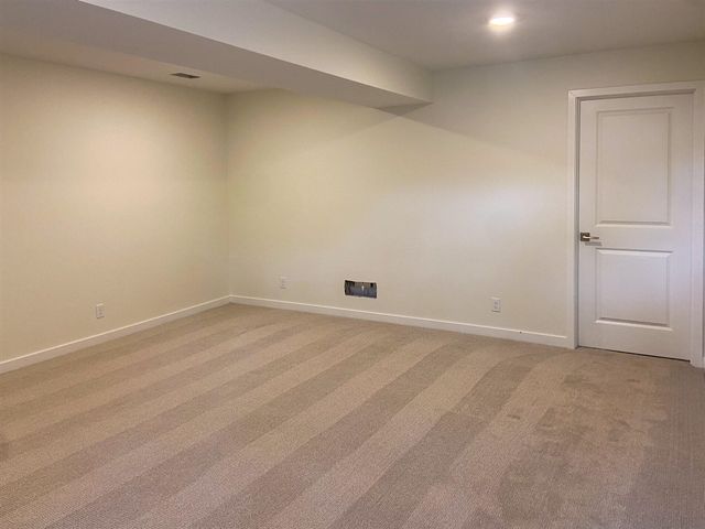 1968 S Shorewood Lane 14, Holland, MI 49423