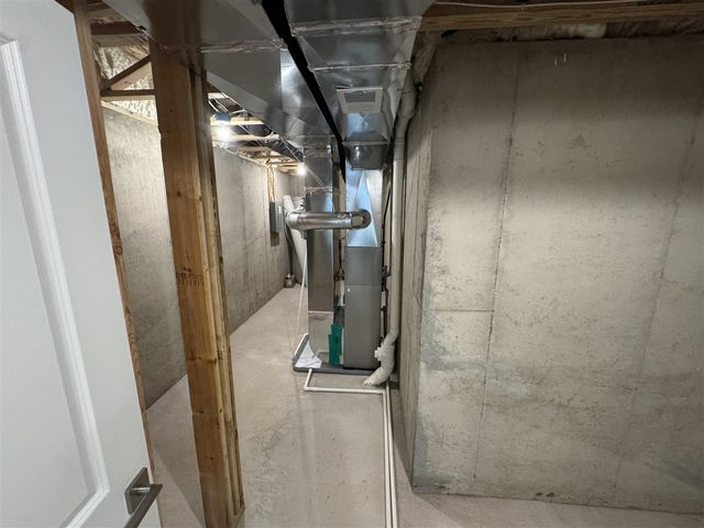 1968 S Shorewood Lane 14, Holland, MI 49423