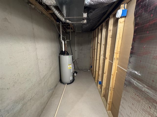 1968 S Shorewood Lane 14, Holland, MI 49423