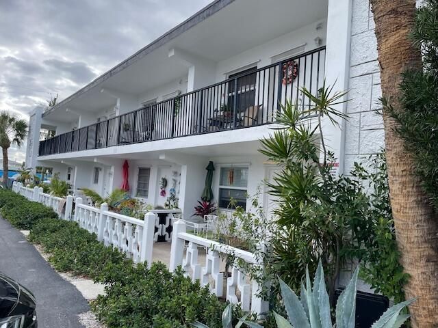 111 SE 1st Street 7, Boynton Beach, FL 33435