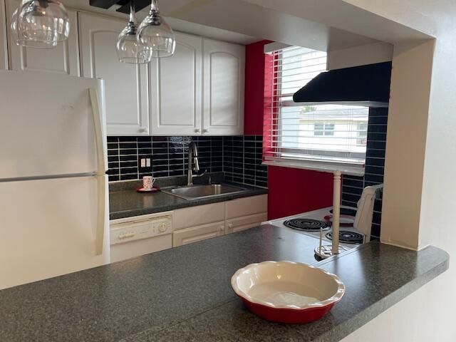 111 SE 1st Street 7, Boynton Beach, FL 33435