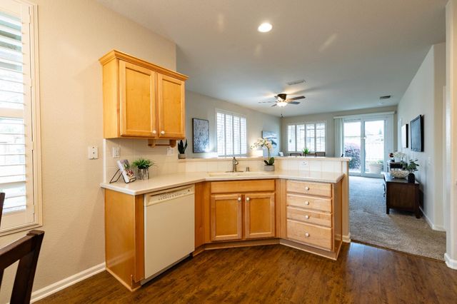 679 Wagon Wheel Ln, Lincoln, CA 95648