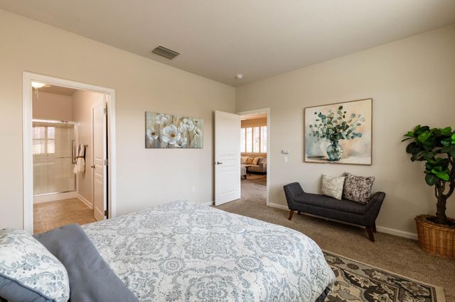 679 Wagon Wheel Ln, Lincoln, CA 95648