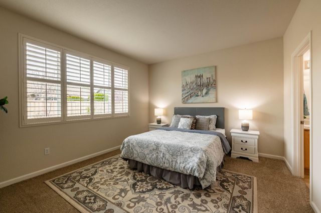 679 Wagon Wheel Ln, Lincoln, CA 95648