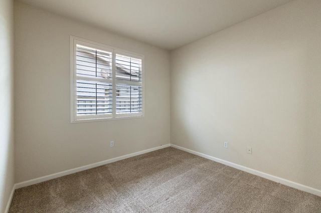 679 Wagon Wheel Ln, Lincoln, CA 95648