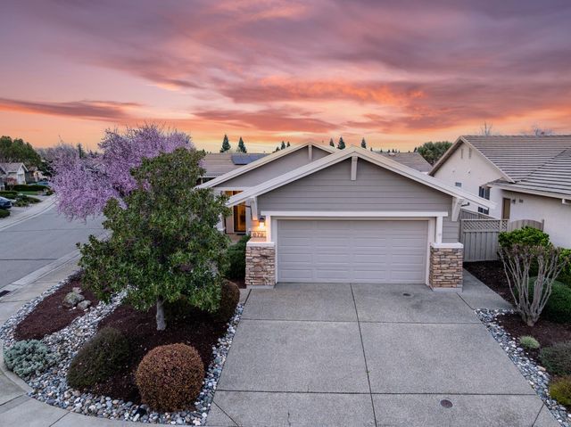 679 Wagon Wheel Ln, Lincoln, CA 95648