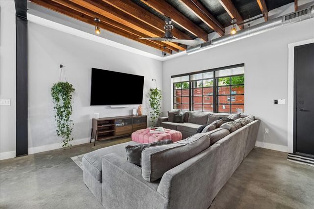 2005 Terry Street, Houston, TX 77009