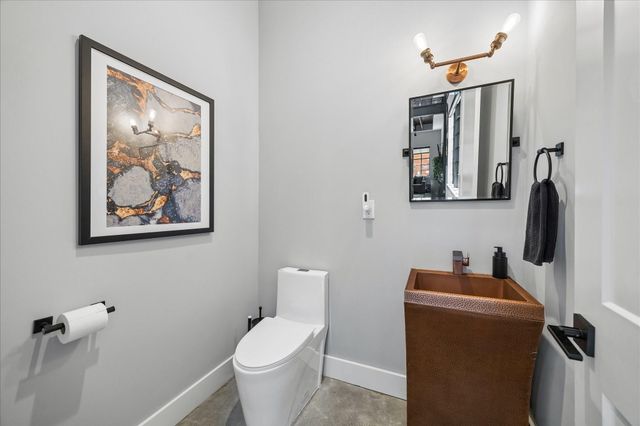 2005 Terry Street, Houston, TX 77009