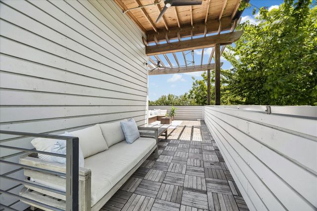 2005 Terry Street, Houston, TX 77009