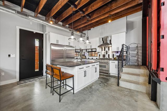 2005 Terry Street, Houston, TX 77009