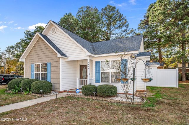2948 Flintridge Drive, Greenville, NC 27834
