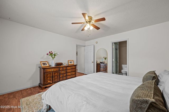 2948 Flintridge Drive, Greenville, NC 27834