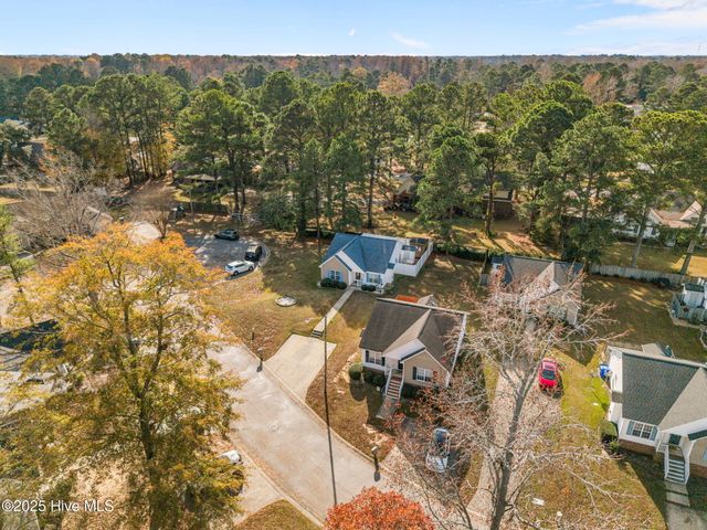 2948 Flintridge Drive, Greenville, NC 27834