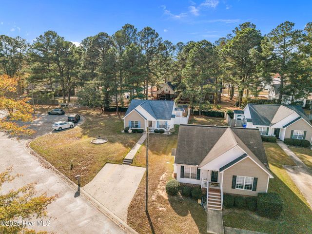 2948 Flintridge Drive, Greenville, NC 27834