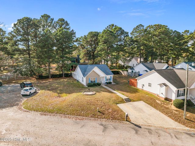 2948 Flintridge Drive, Greenville, NC 27834