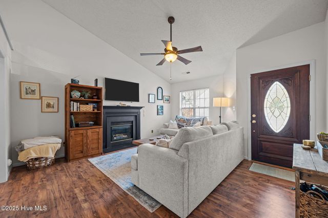 2948 Flintridge Drive, Greenville, NC 27834