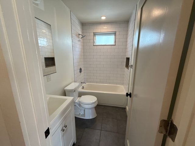 35 Selden St 1, Boston, MA 02124