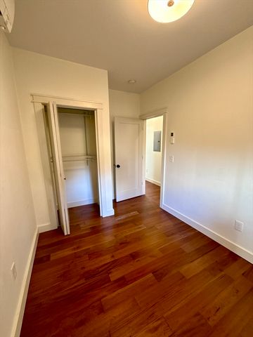 35 Selden St 1, Boston, MA 02124