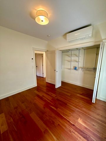 35 Selden St 1, Boston, MA 02124