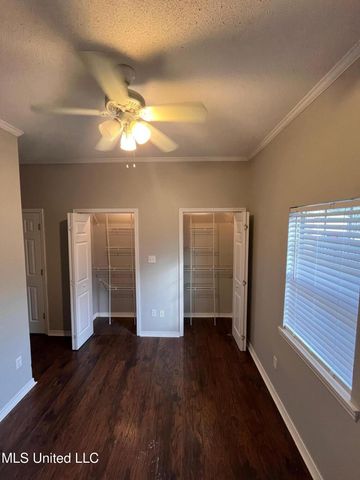 172 Claiborne Street, Biloxi, MS 39530