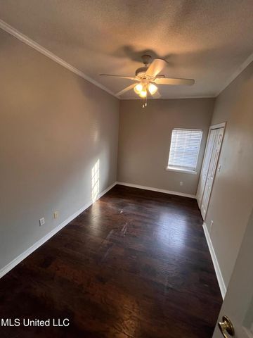 172 Claiborne Street, Biloxi, MS 39530