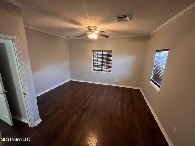 172 Claiborne Street, Biloxi, MS 39530