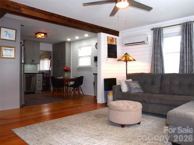 316 Hazelwood Avenue, Waynesville, NC 28786