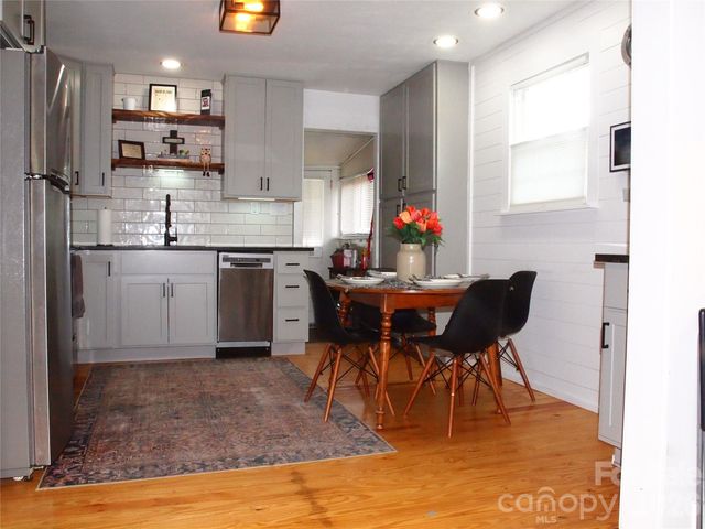 316 Hazelwood Avenue, Waynesville, NC 28786