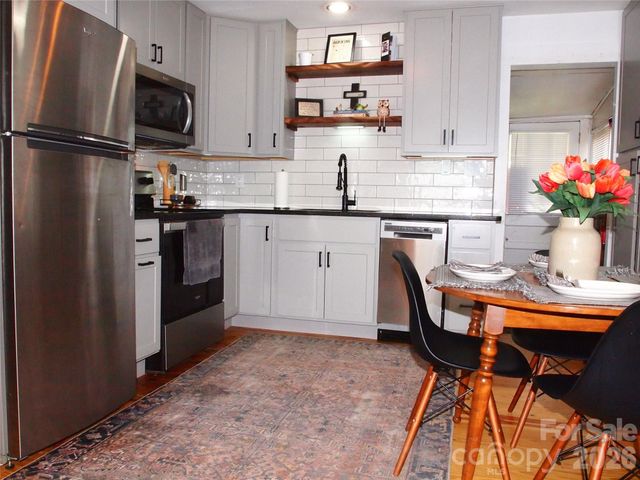 316 Hazelwood Avenue, Waynesville, NC 28786