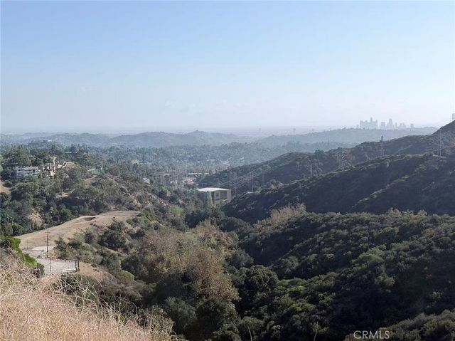 1498 Glen Oaks Boulevard, Pasadena, CA 91105