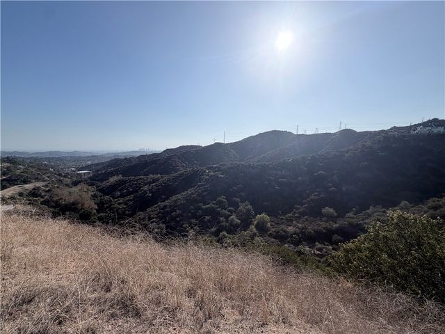 1498 Glen Oaks Boulevard, Pasadena, CA 91105