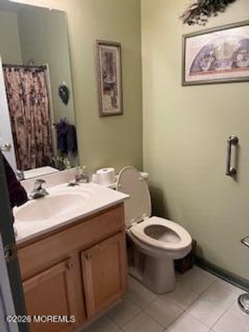 26 Florence Drive, Manchester, NJ 08759