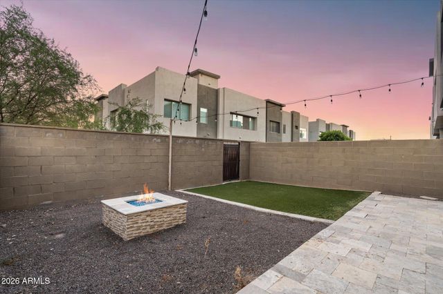 1949 W KINFIELD Trail, Phoenix, AZ 85085