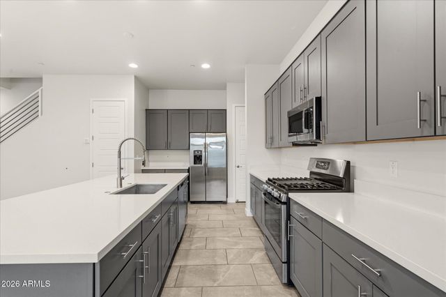 1949 W KINFIELD Trail, Phoenix, AZ 85085