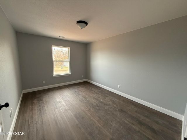 1204 Justin's Trail Road, Neosho, MO 64850