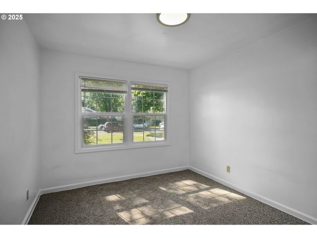 1908 Ne 72ND Ave, Portland, OR 97213