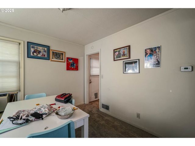 1908 Ne 72ND Ave, Portland, OR 97213