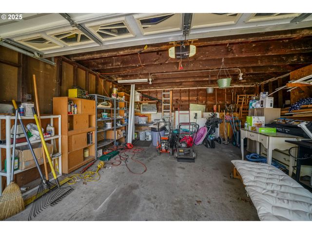 1908 Ne 72ND Ave, Portland, OR 97213