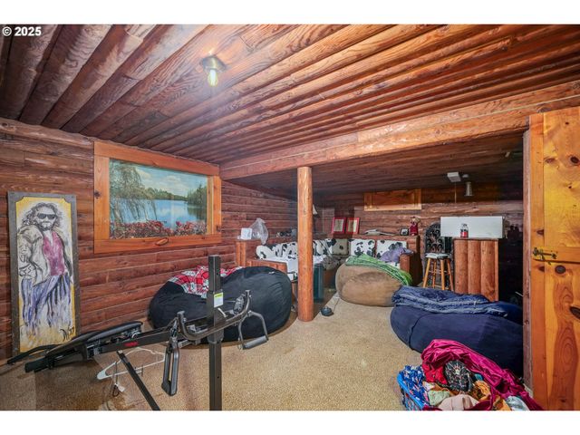 1908 Ne 72ND Ave, Portland, OR 97213