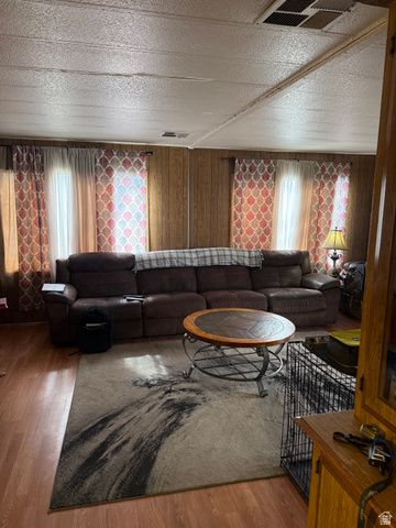 2491 N HIGHWAY 89, Pleasant View, UT 84404